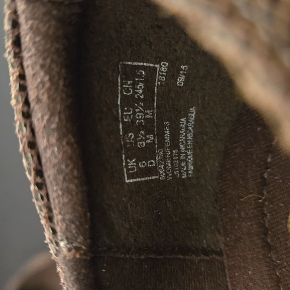 Clarks Collection Slip On Shoes Snakeskin Pattern Soft Cushion - Picture 7 of 8